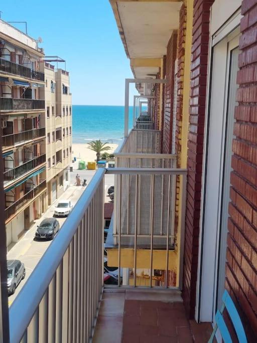 Lovely Three-Bedroom Apartment In Puerto De Sagunt Sagunto Extérieur photo