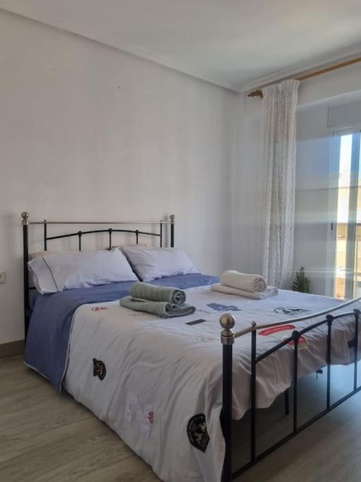 Lovely Three-Bedroom Apartment In Puerto De Sagunt Sagunto Extérieur photo